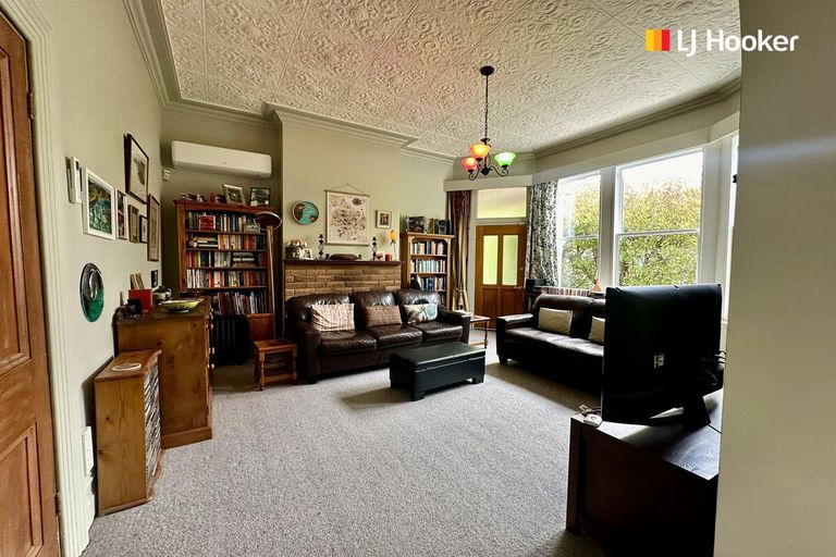 Photo of property in 24 Mataora Road, Kenmure, Dunedin, 9011