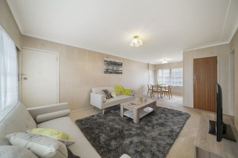 Photo of property in 3/87 Great South Road, Manurewa, Auckland, 2102