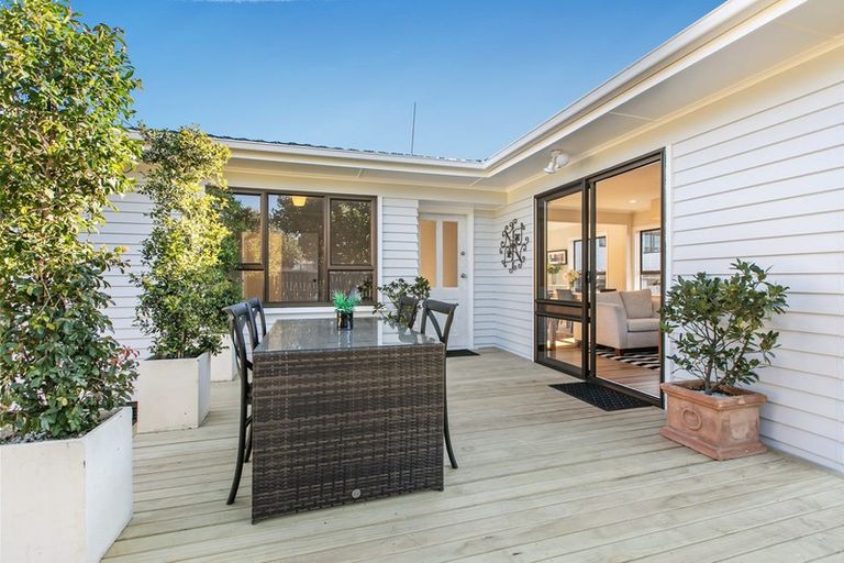 Photo of property in 36 Alma Crescent, Papakura, 2110