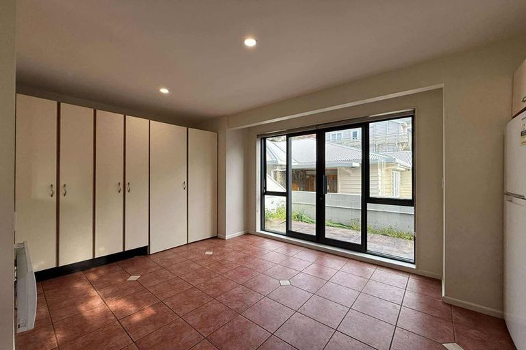 Photo of property in 143-145 Ghuznee Street, Te Aro, Wellington, 6011