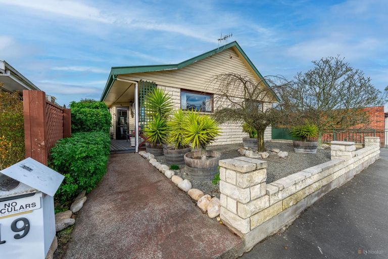 Photo of property in 19 Oxford Street, West End, Timaru, 7910