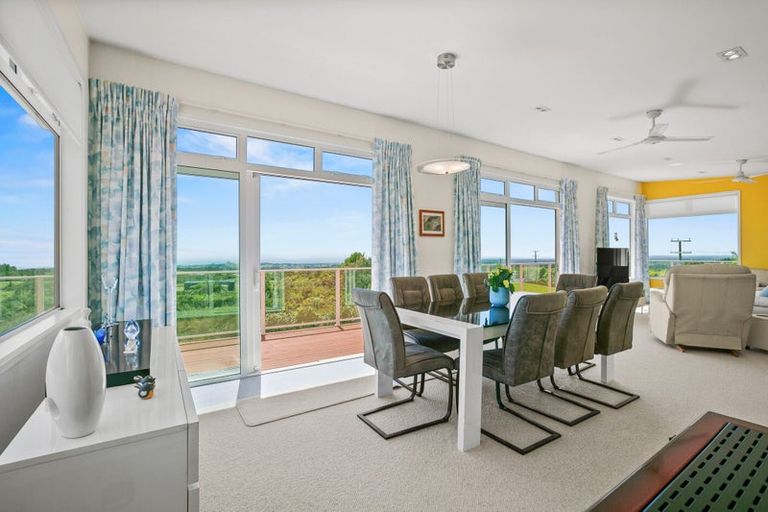 Photo of property in 1532 Carrington Road, Hurworth, New Plymouth, 4371