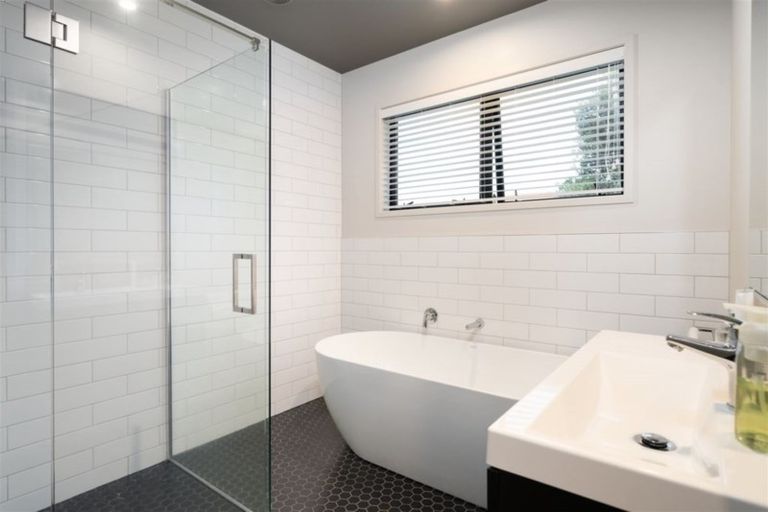 Photo of property in 255b Oceanbeach Road, Mount Maunganui, 3116