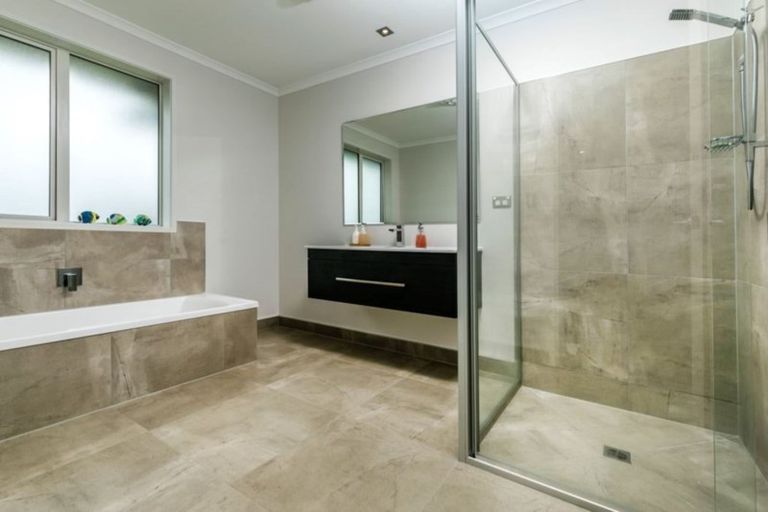 Photo of property in 65 Moses Road, Kaukapakapa, 0873