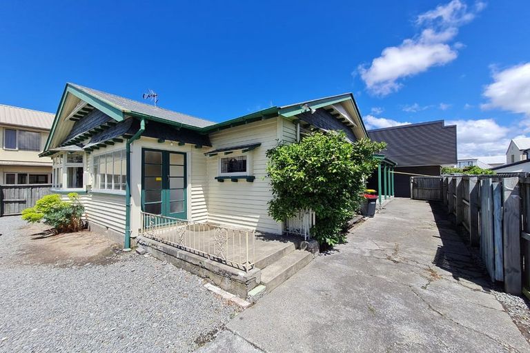 Photo of property in 49 Matipo Street, Riccarton, Christchurch, 8041