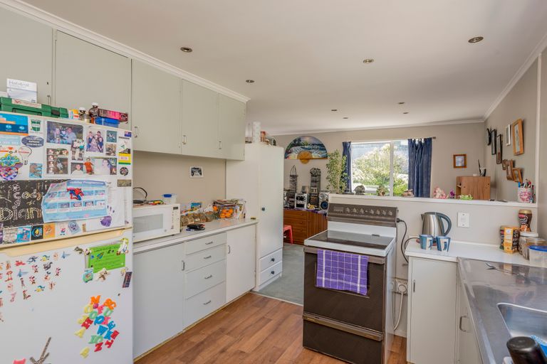 Photo of property in 110a Martin Road, Paraparaumu Beach, Paraparaumu, 5032