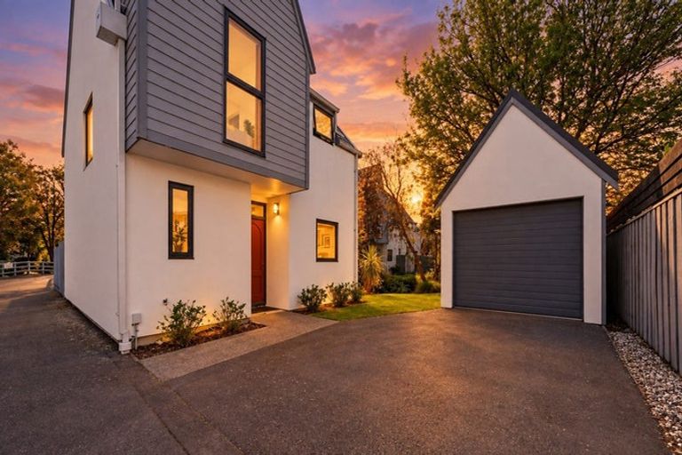 Photo of property in Cornwall Gardens, 1/27 Cornwall Street, St Albans, Christchurch, 8014