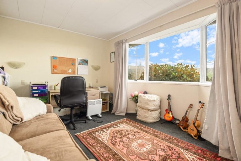 Photo of property in 7 Aries Place, Kawaha Point, Rotorua, 3010