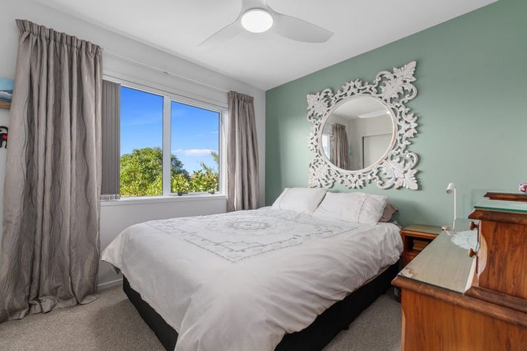 Photo of property in 11 Kamahi Crescent, Papamoa Beach, Papamoa, 3118