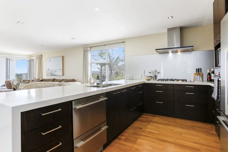 Photo of property in 38a Takutai Avenue, Bucklands Beach, Auckland, 2012