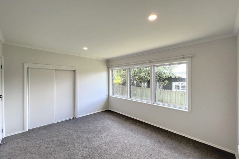 Photo of property in 21 Castleton Street, Birkdale, Auckland, 0626