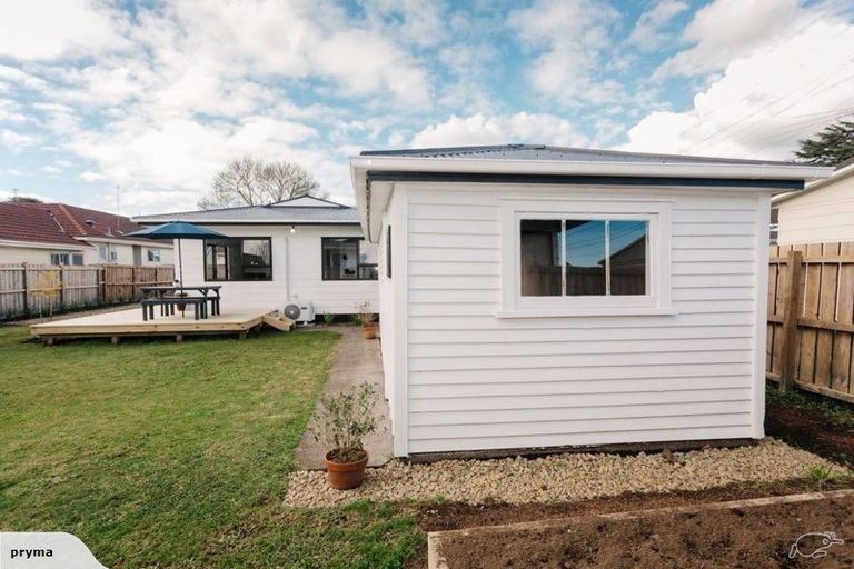 Photo of property in 2/256 Porchester Road, Takanini, 2112