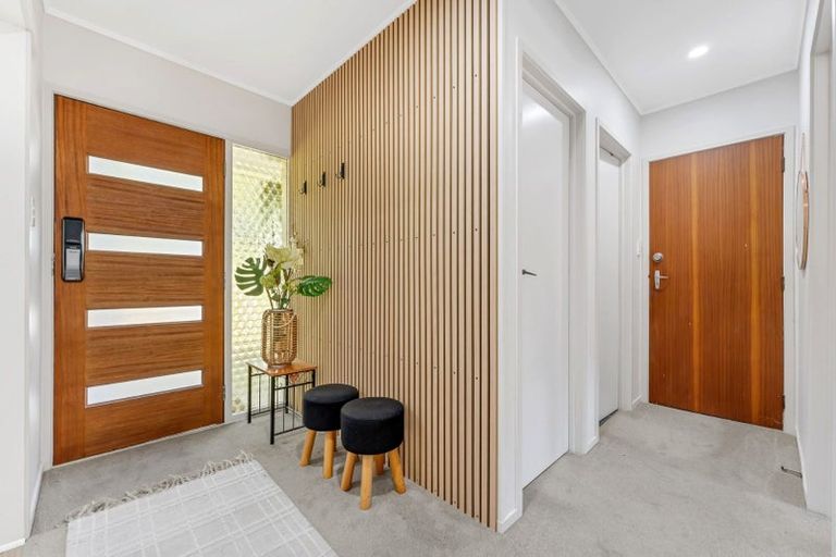 Photo of property in 2/91a Great South Road, Manurewa, Auckland, 2102