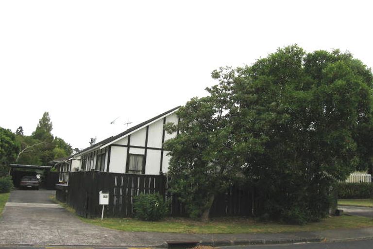 Photo of property in 1/23 Tonkin Drive, Sunnynook, Auckland, 0620