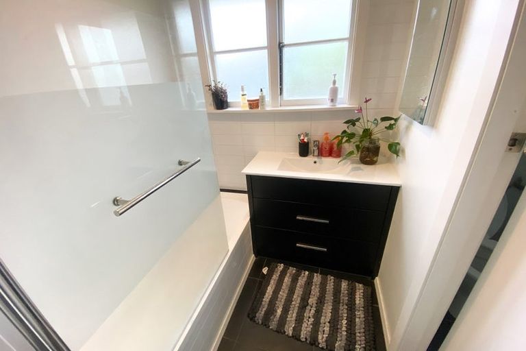 Photo of property in 6 Quebec Place, Wainoni, Christchurch, 8061