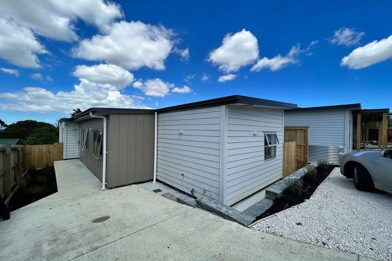Photo of property in 78a Lincoln Park Avenue, Massey, Auckland, 0614