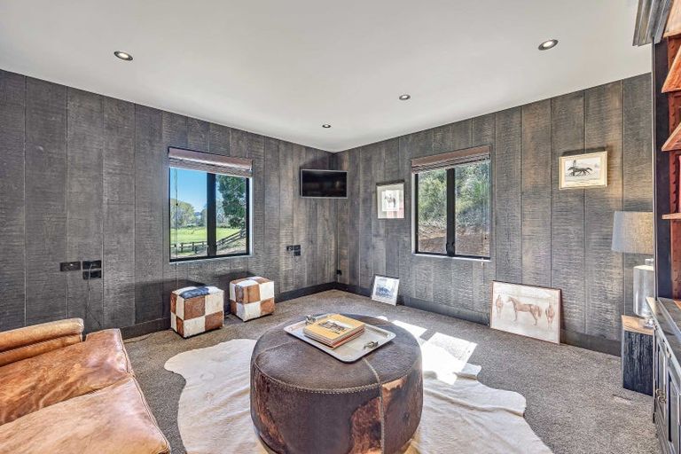 Photo of property in 377 Clevedon Kawakawa Road, Clevedon, Papakura, 2585