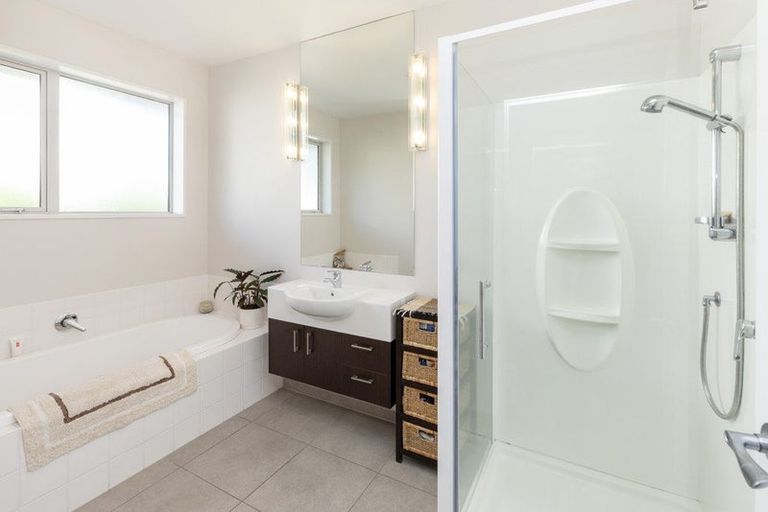 Photo of property in 35 Brookfield Drive, Northwood, Christchurch, 8051