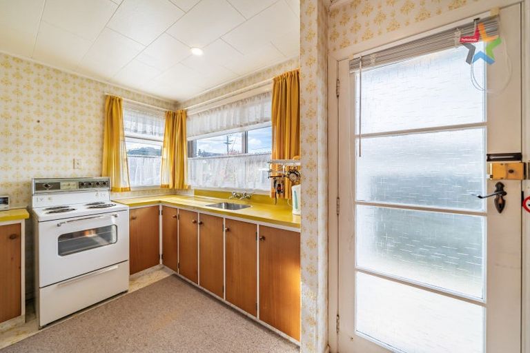 Photo of property in 962a High Street, Avalon, Lower Hutt, 5011