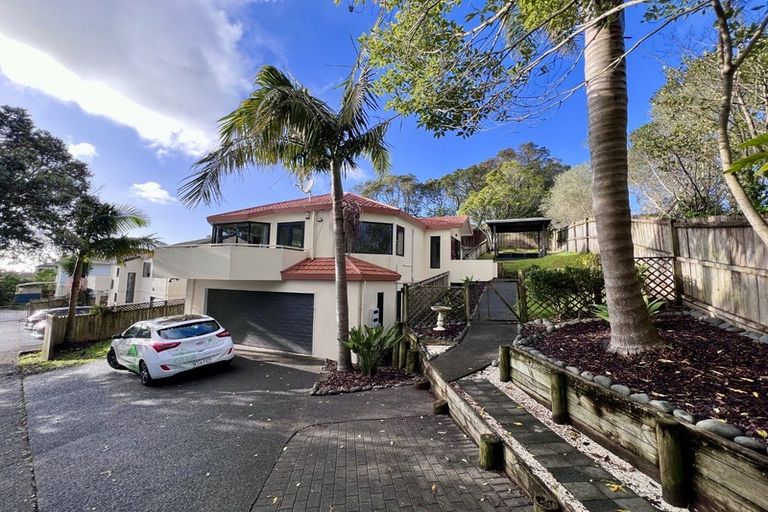 Photo of property in 1/3 Albany Highway, Unsworth Heights, Auckland, 0632