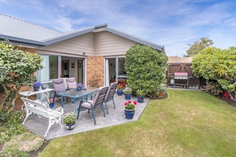Photo of property in 48 Ben Nevis Drive, Broomfield, Christchurch, 8042