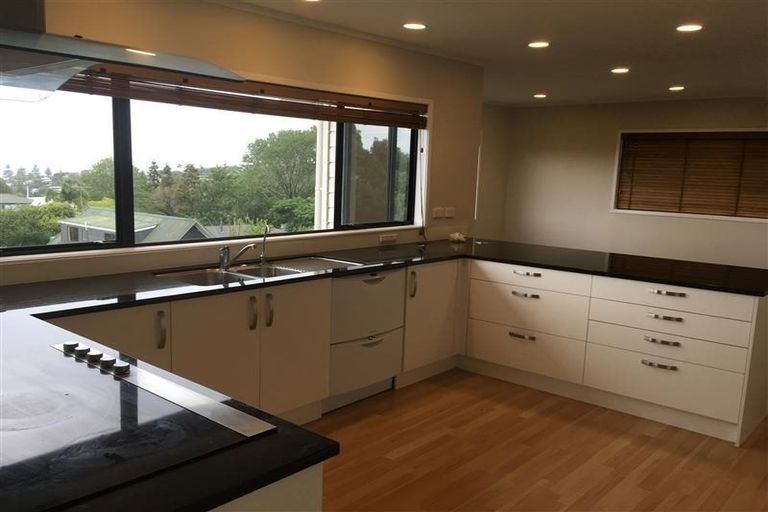 Photo of property in 6 Summit Drive, Torbay, Auckland, 0630