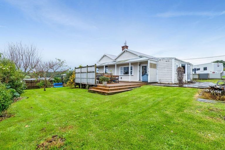 Photo of property in 2 Broadway, Waitara, 4320