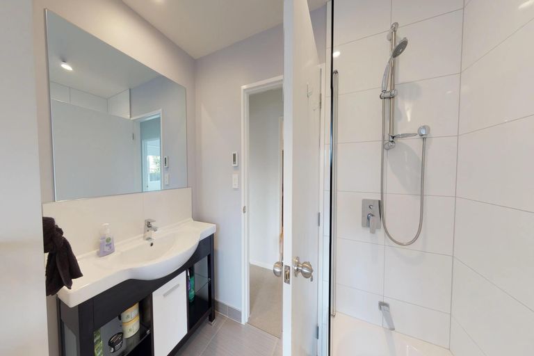 Photo of property in 24a Bunnythorpe Road, Papakura, 2110