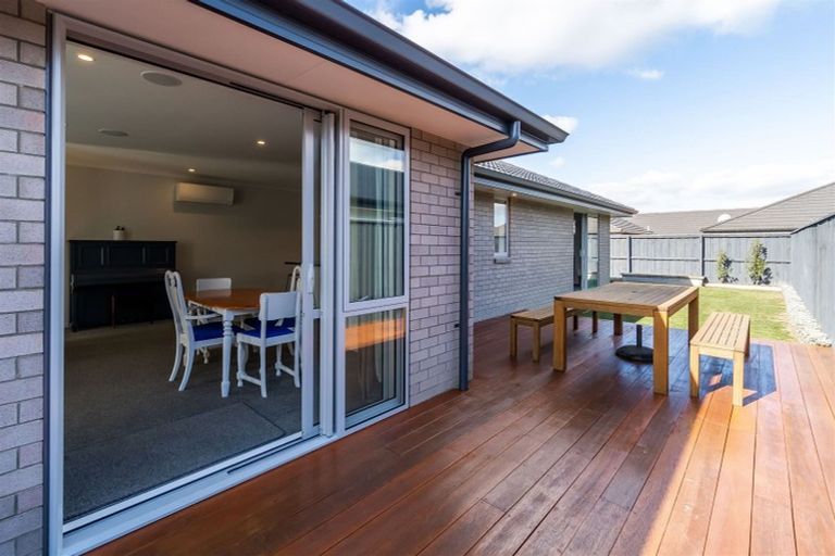 Photo of property in 16 Barcote Lane, Rolleston, 7615