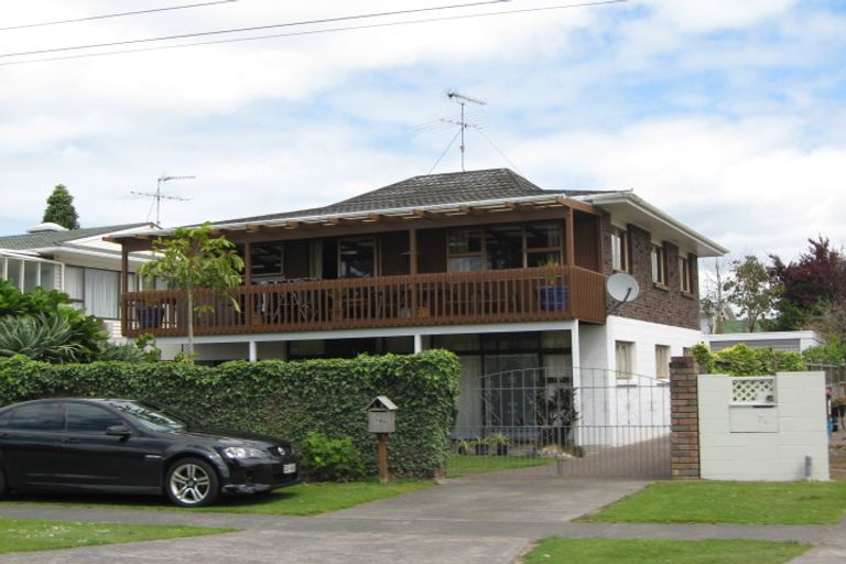 Photo of property in 74a Laurence Street, Manly, Whangaparaoa, 0930