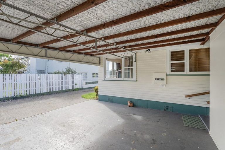 Photo of property in 14 Cook Drive, Whitianga, 3510
