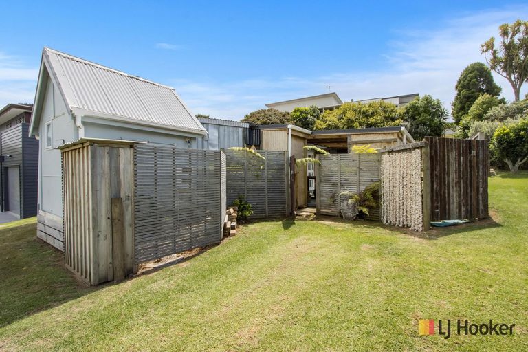Photo of property in 2b Browns Drive, Waihi Beach, 3611