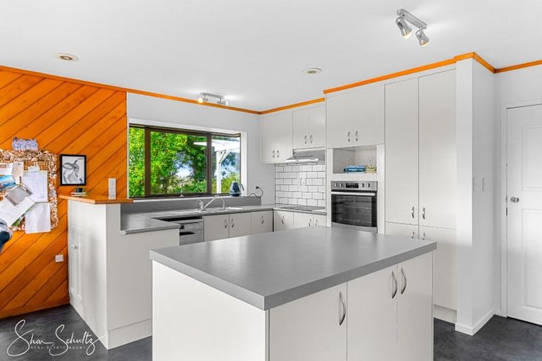 Photo of property in 338a Wairere Road, Paparoa, 0571