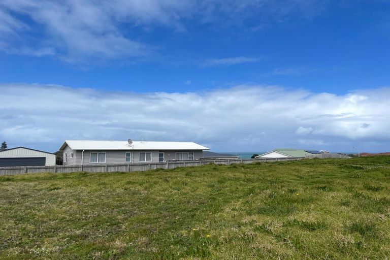 Photo of property in 7 Snapper Street, Baylys Beach, 0377