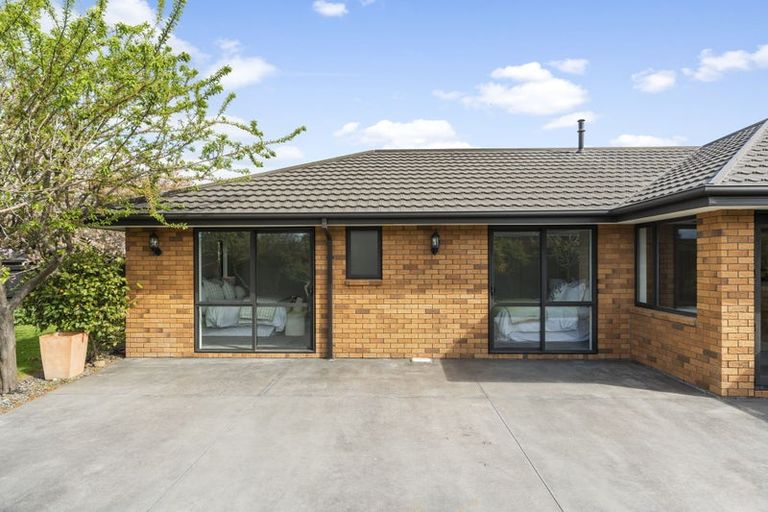 Photo of property in 58 Rothesay Road, Parklands, Christchurch, 8083