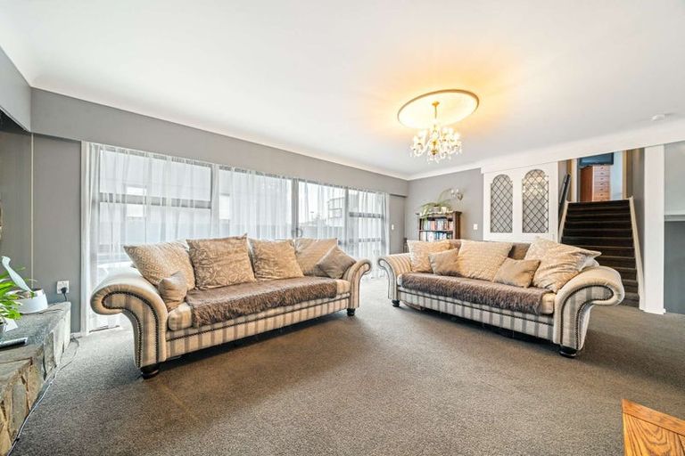 Photo of property in 1/248 Great North Road, Henderson, Auckland, 0612