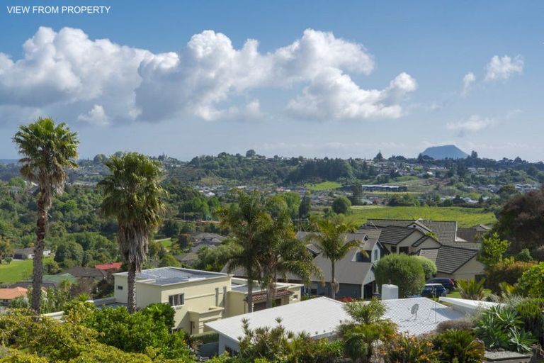Photo of property in 25 La Cumbre Close, Bethlehem, Tauranga, 3110