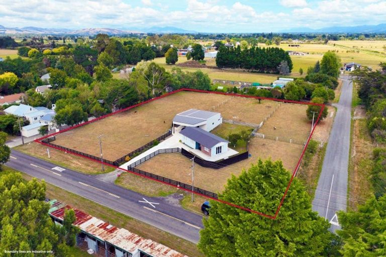 Photo of property in 37 Chester Road, Clareville, Carterton, 5791