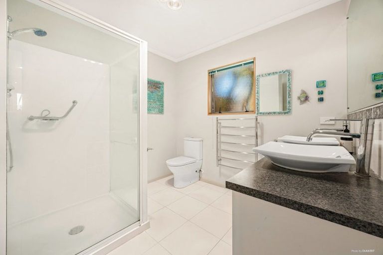 Photo of property in 3 Rakau Views, Orewa, 0931