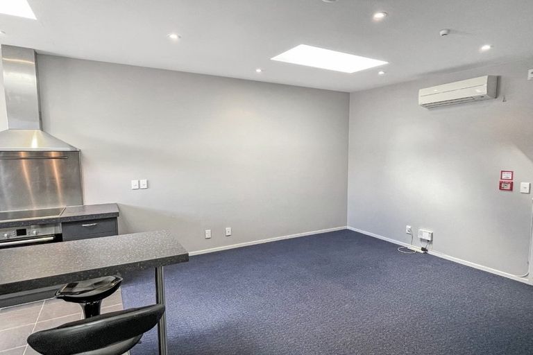 Photo of property in 5/35 Home Street, Mount Victoria, Wellington, 6011