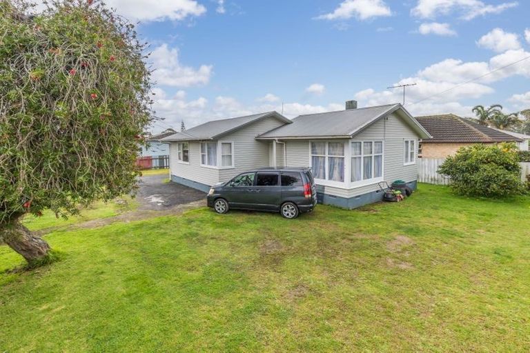 Photo of property in 1 Parker Crescent, Otara, Auckland, 2023