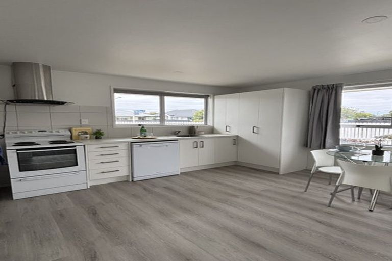 Photo of property in 4b Brentwood Street, Parklands, Christchurch, 8083