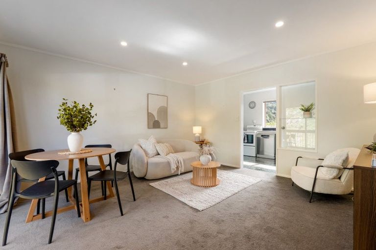 Photo of property in 3a Southern Cross Crescent, Island Bay, Wellington, 6023