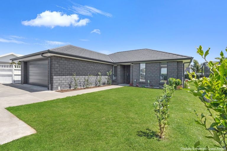 Photo of property in 27 Smith Street, Lepperton, New Plymouth, 4373