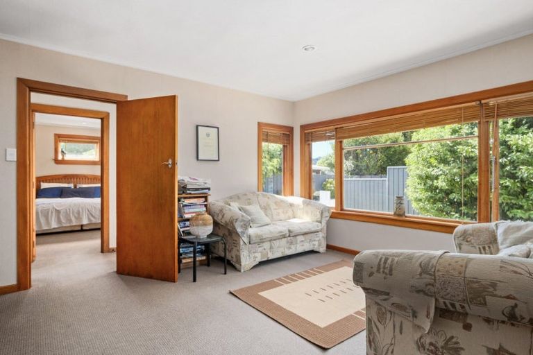 Photo of property in 28 Leon Street, Riverdale, Gisborne, 4010