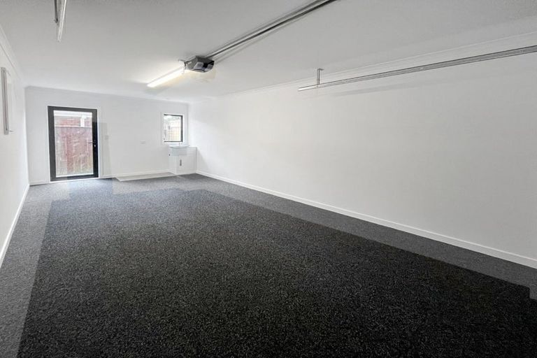 Photo of property in 85c Pitt Street, Palmerston North, 4410