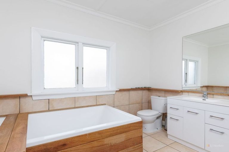 Photo of property in 63 Shearman Street, Waimate, 7924