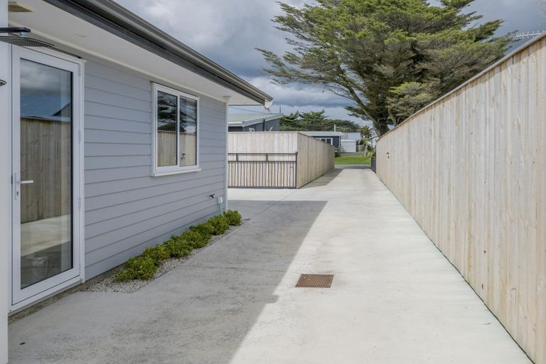 Photo of property in 3a Chrystall Street, Foxton Beach, Foxton, 4815