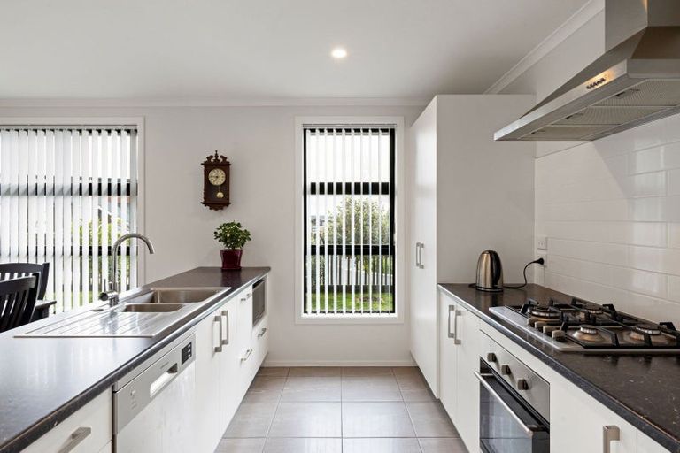 Photo of property in 49 Pragma Rise, Rototuna North, Hamilton, 3210