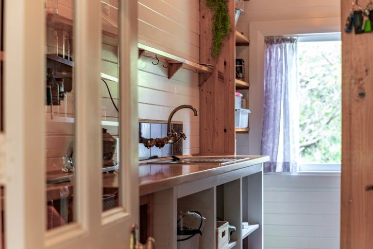 Photo of property in 105 Watersons Line, Dalefield, Carterton, 5791